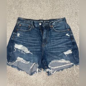 American eagle womens 90’s boyfriend jean shorts